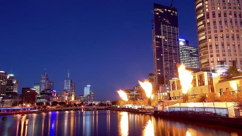 Crown Towers Melbourne 호텔 외부 사진 The Crown Casino complex at night