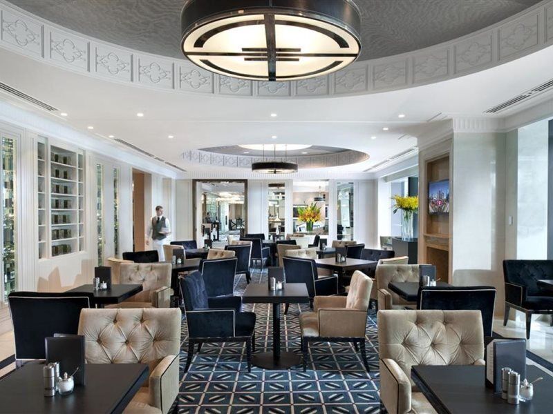 Crown Towers Melbourne 호텔 외부 사진 The Club lounge at London Heathrow Airport